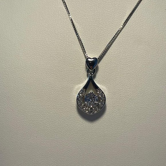 CZ Teardrop Women's Necklace NEW - Picture 3 of 3